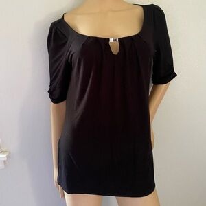 White House Black Market size M top